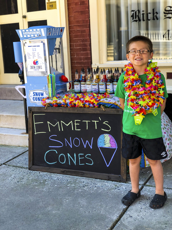 father-son-selling-snow-cones-business-Emmett-1-1-1