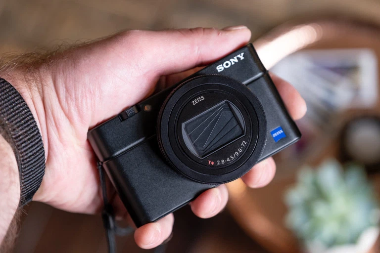 La Sony RX100 VII es la mejor cámara que puede comprar