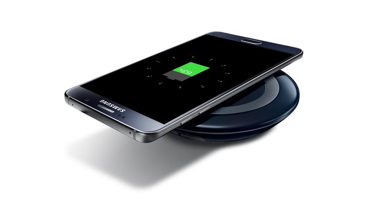 Alarga la vida de tu smartphone con un cargador inalámbrico.  Conoce todas sus ventajas y desventajas. Post feature image