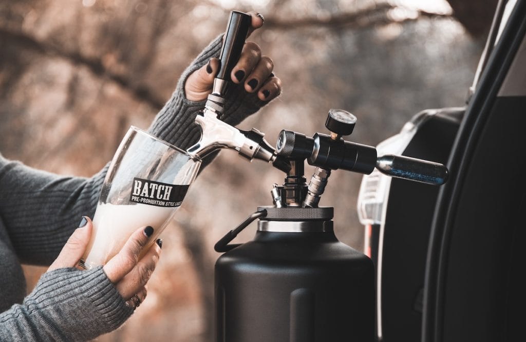 Los 12 mejores growlers de cerveza para que disfrutes su sabor por más tiempo Post feature image