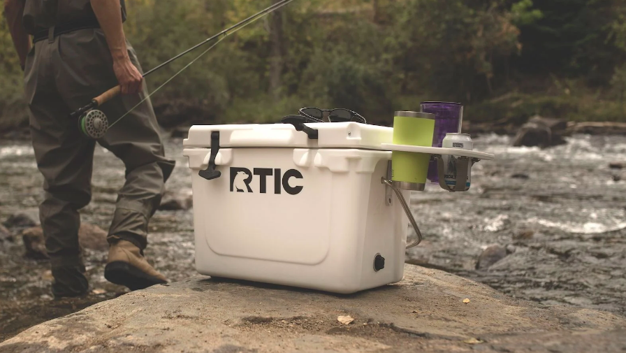 8 gadgets para exteriores que puedes llevar en tu escapada de fin de semana. Post feature image