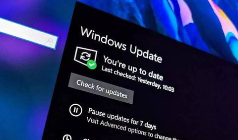 La primera gran actualización de Windows 11 llega con aplicaciones de Android, cambios en la barra de tareas y más Post feature image