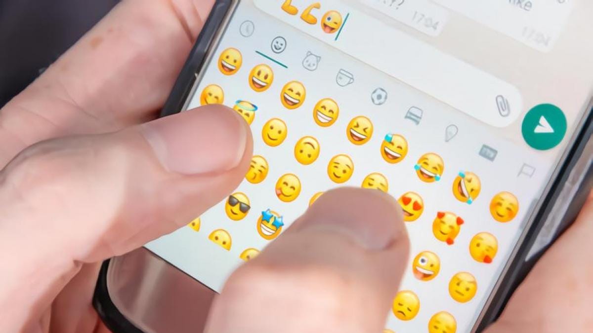 ¿Conoces de dónde surgieron los emojis? Post feature image