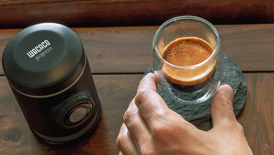 Aparatos y accesorios imprescindibles para el café que necesitas sobre la marcha Post feature image