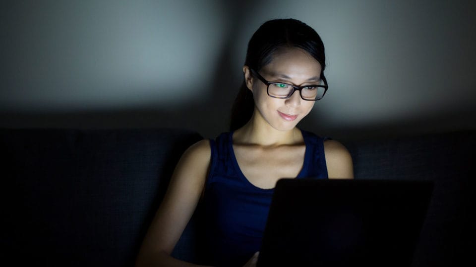 How Blue Light From Your Phone May Be Hurting Your Eyes Post image