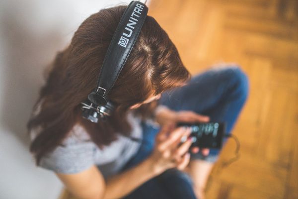 39 canciones que la gente increíblemente exitosa usa para entrenar sus cerebros